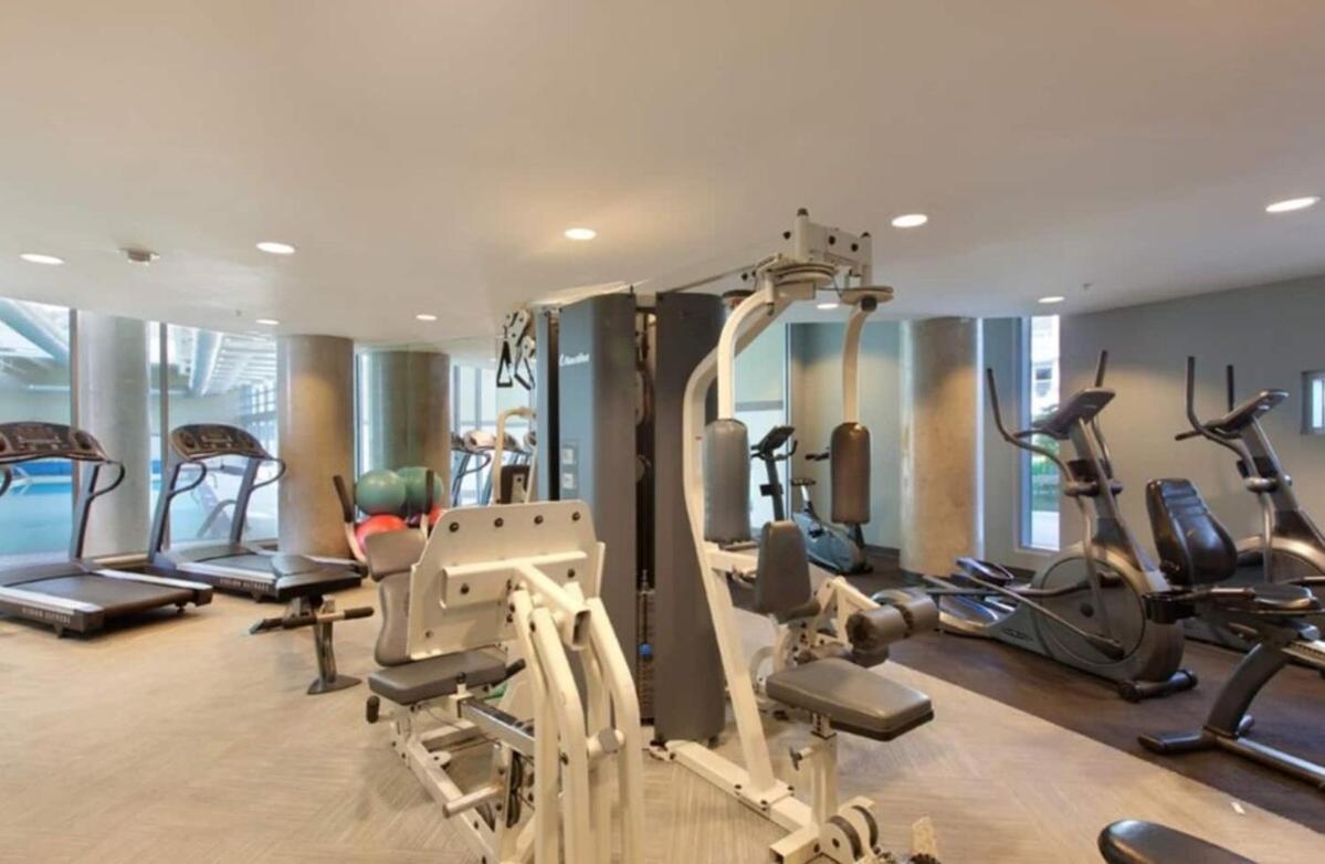 Spacious 1br&office Views Freeparking Amenities *