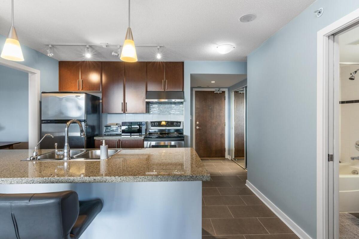 Spacious 1br&office Views Freeparking Amenities Apartment *
